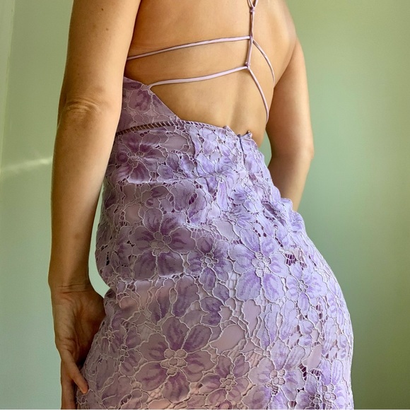 NBD - floral embroidered lilac dress - Picture 8 of 11